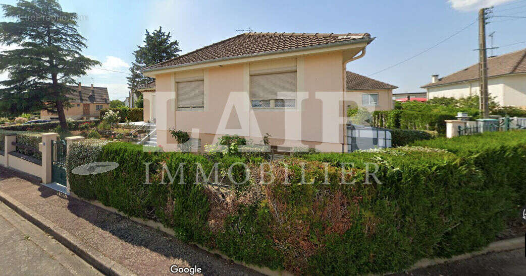 Maison à FRESNAY-SUR-SARTHE