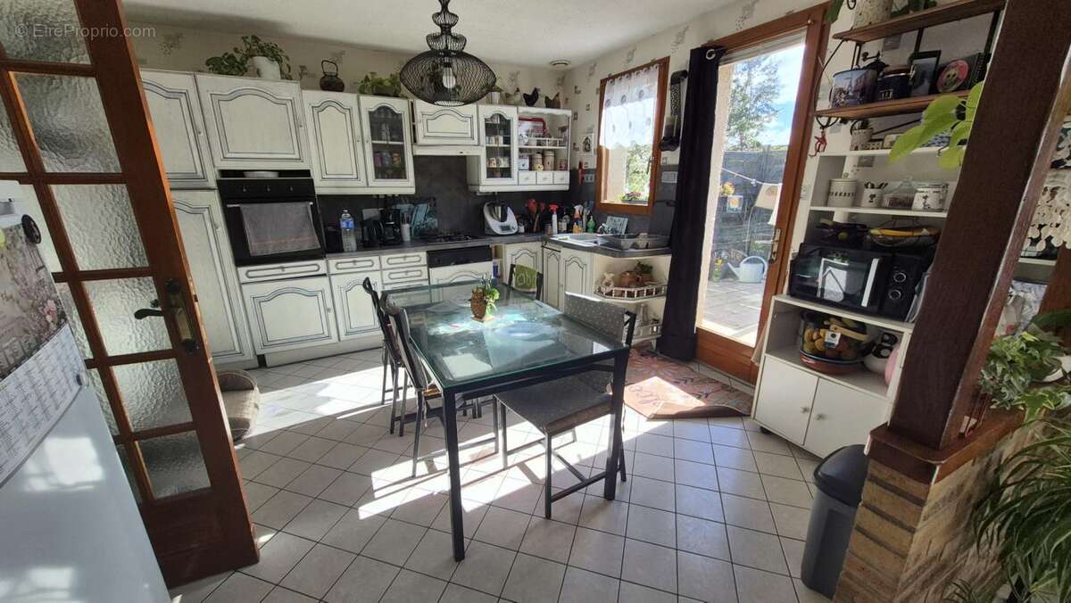 Maison à LA SUZE-SUR-SARTHE