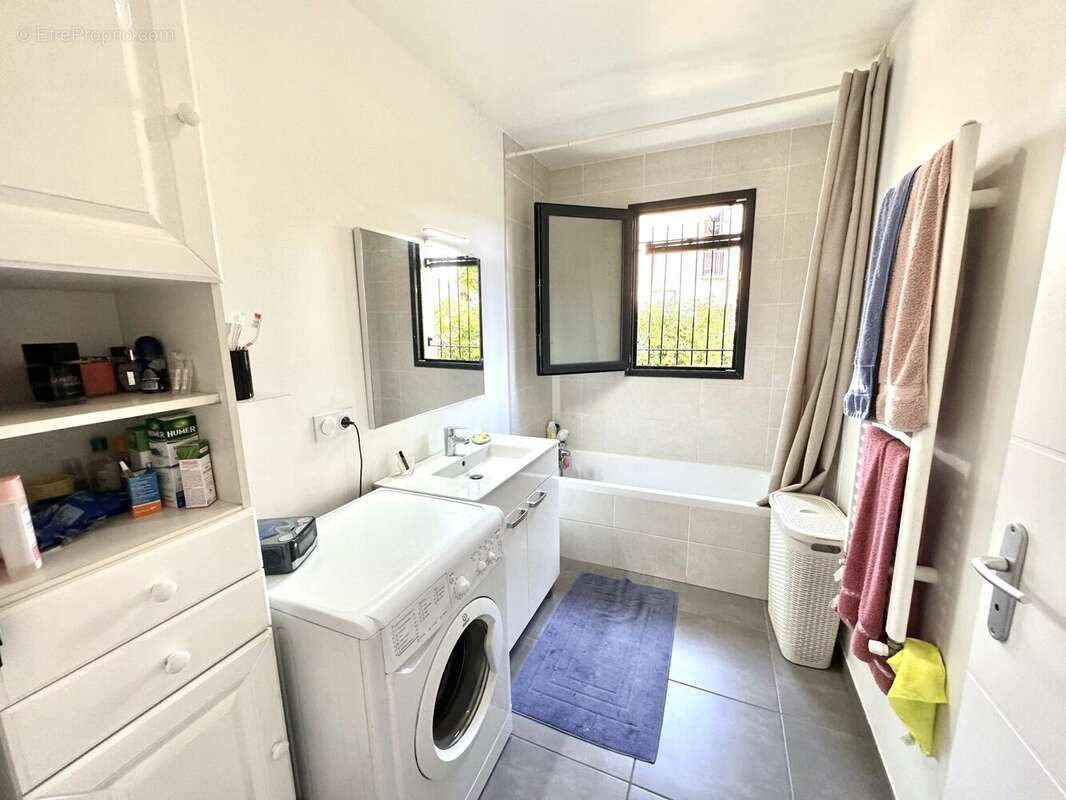 Appartement à AIX-LES-BAINS