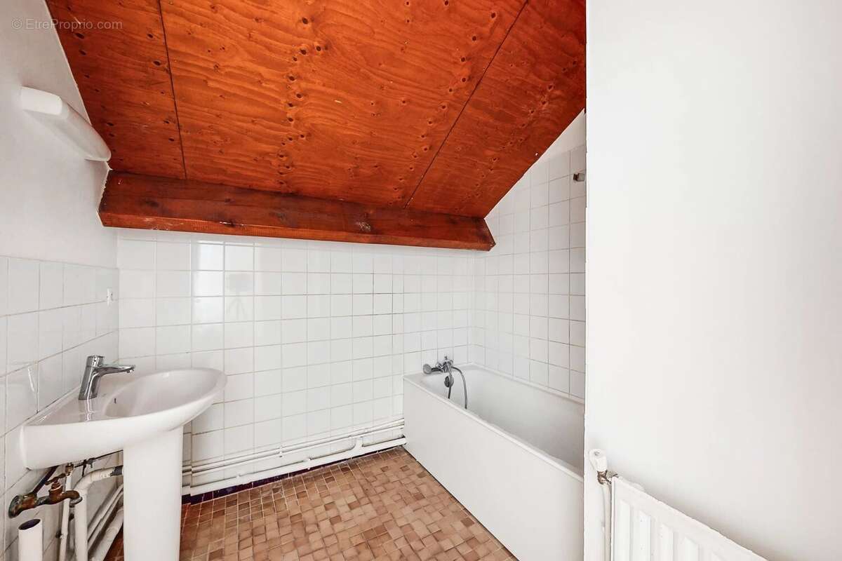Appartement à LES MUREAUX