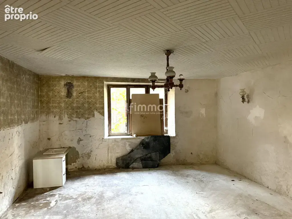 Vends à Gomelange une maison de village de 200 m2 - photo 4