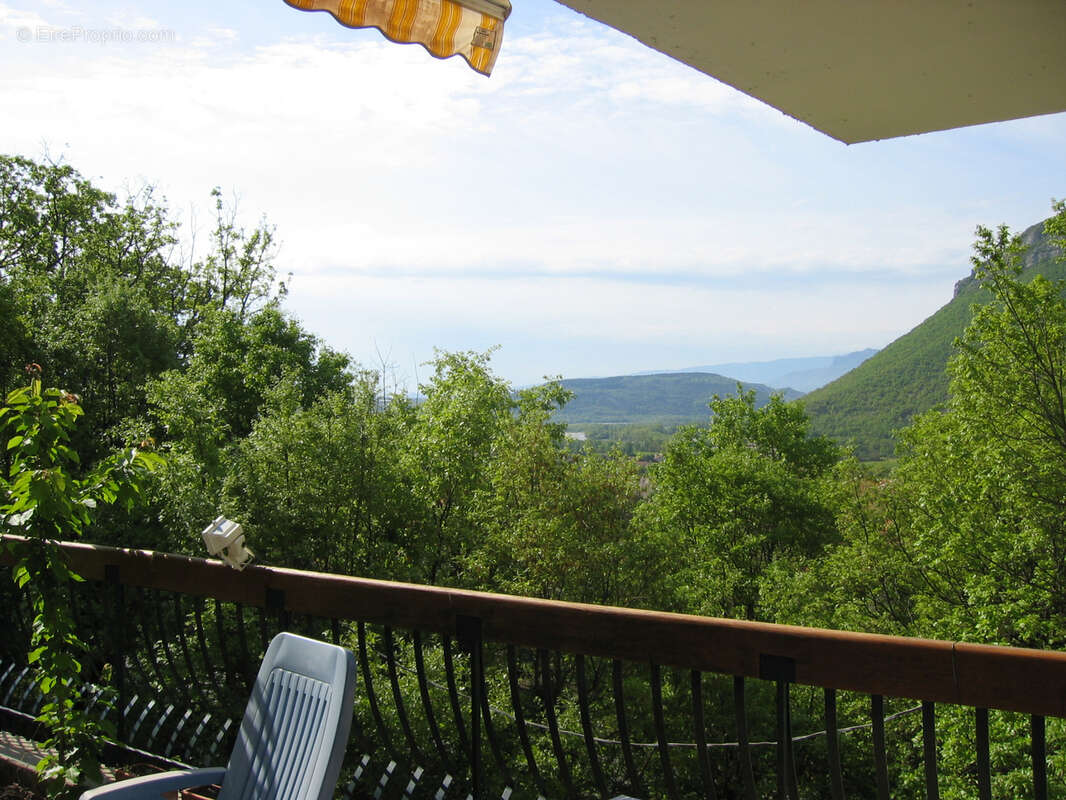 Maison à LARAGNE-MONTEGLIN