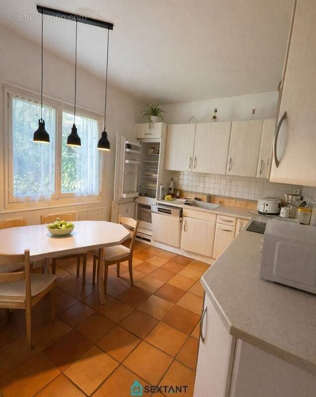 Maison à DIVONNE-LES-BAINS