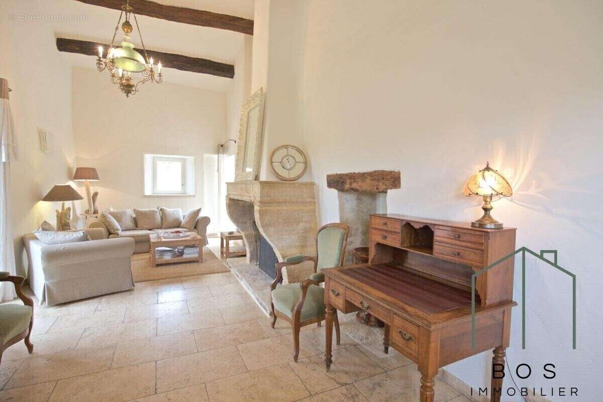 Maison à BONNIEUX