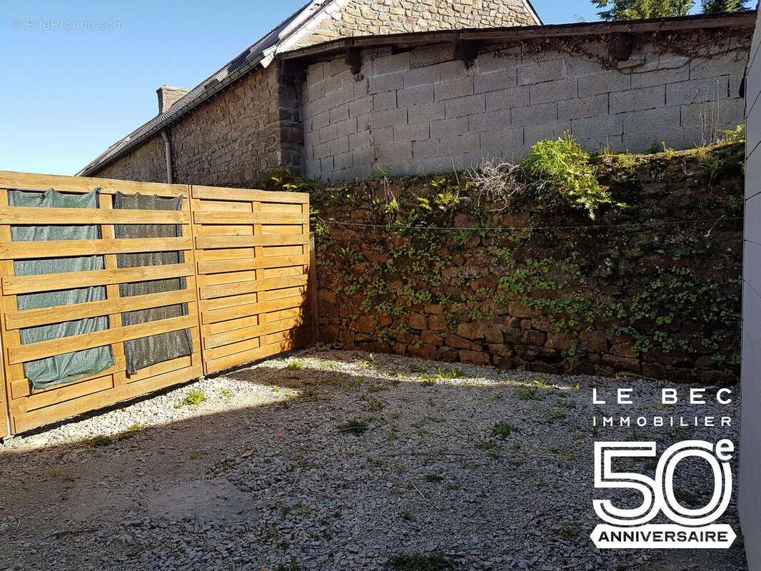 Chambre 1 logement 1 - Appartement à PLUNERET