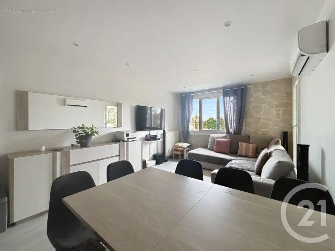 Appartement à SAINT-PRIEST