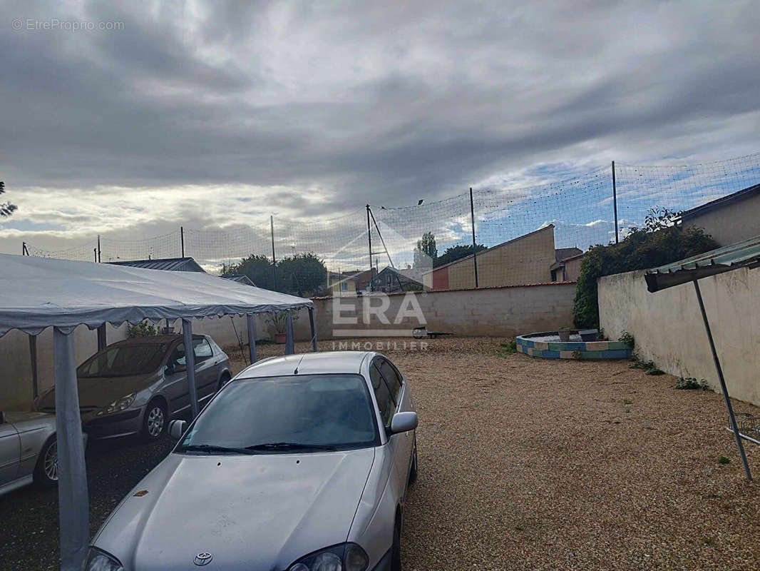 Maison à MONTPON-MENESTEROL