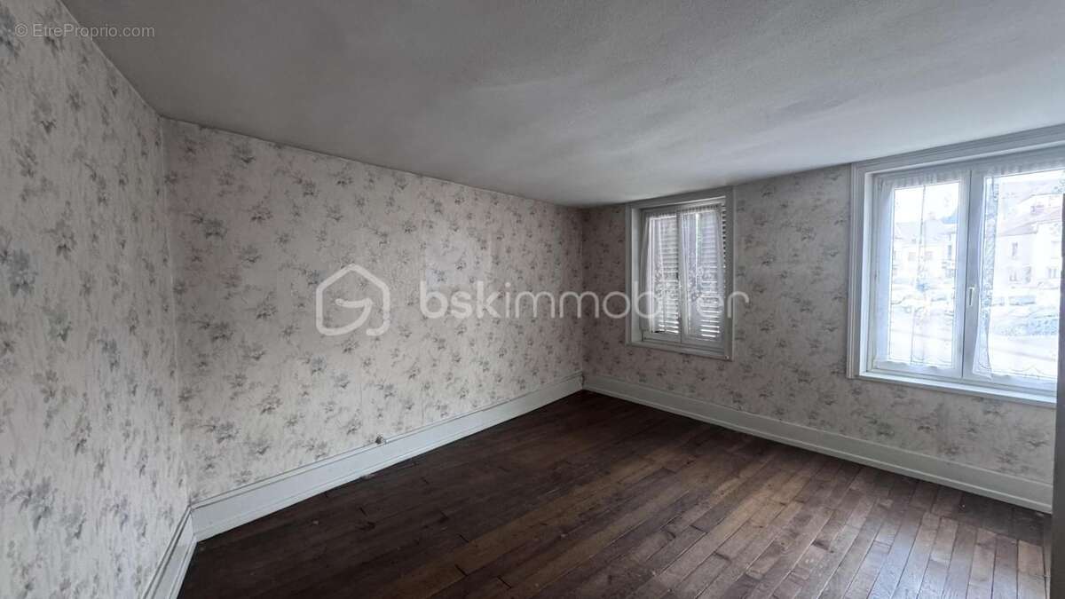 Maison a renover - photo 6