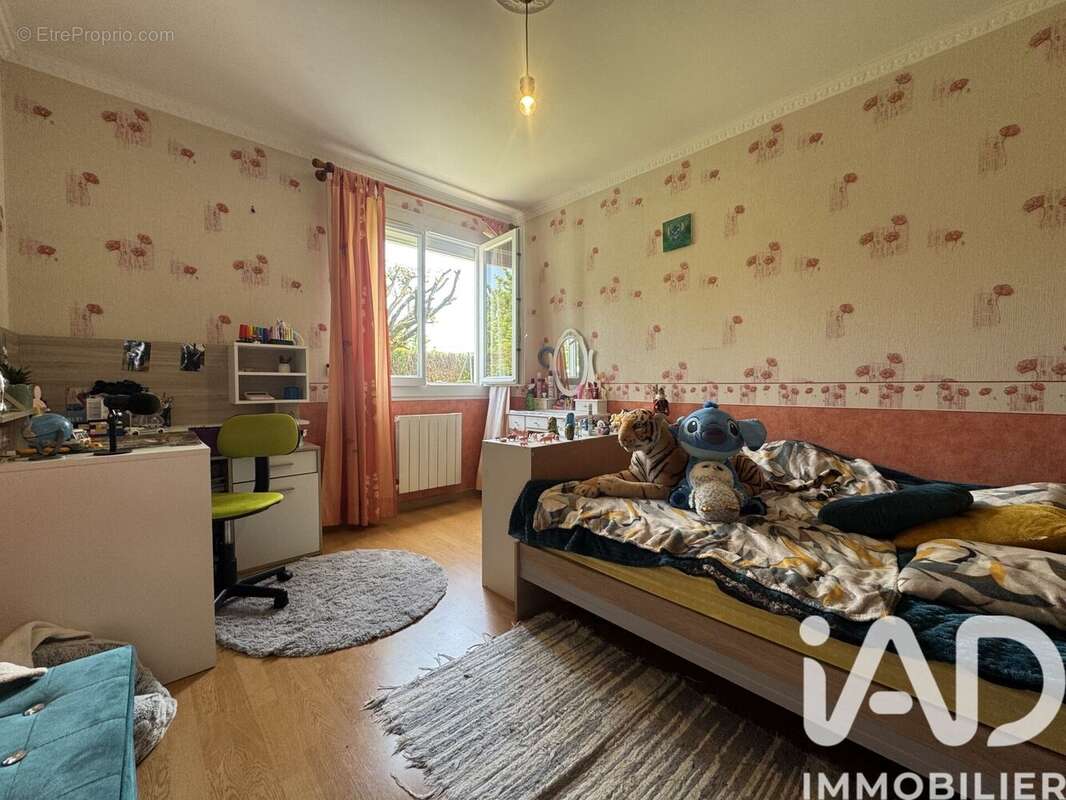 Photo 8 - Maison à ETREPAGNY