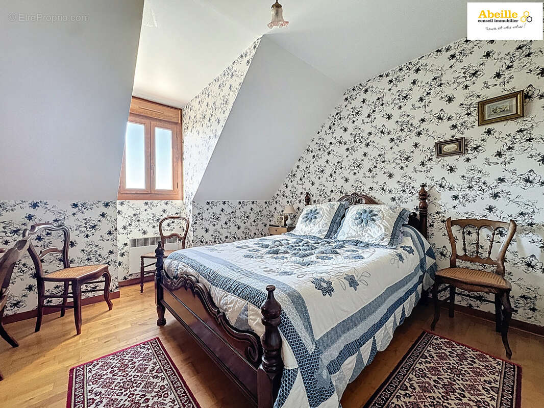 Maison à SAINT-CHERON