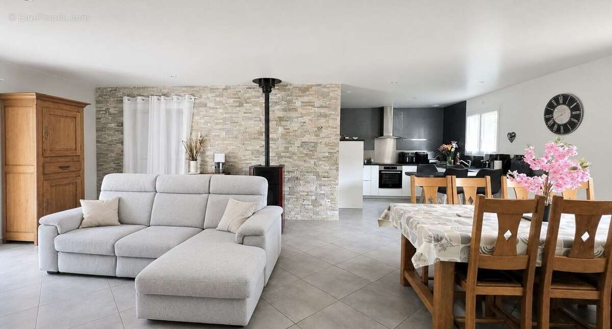 Maison à SAUGNACQ-ET-MURET