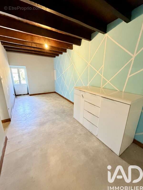 Maison 188 m² à Saint-Sornin  - photo 5