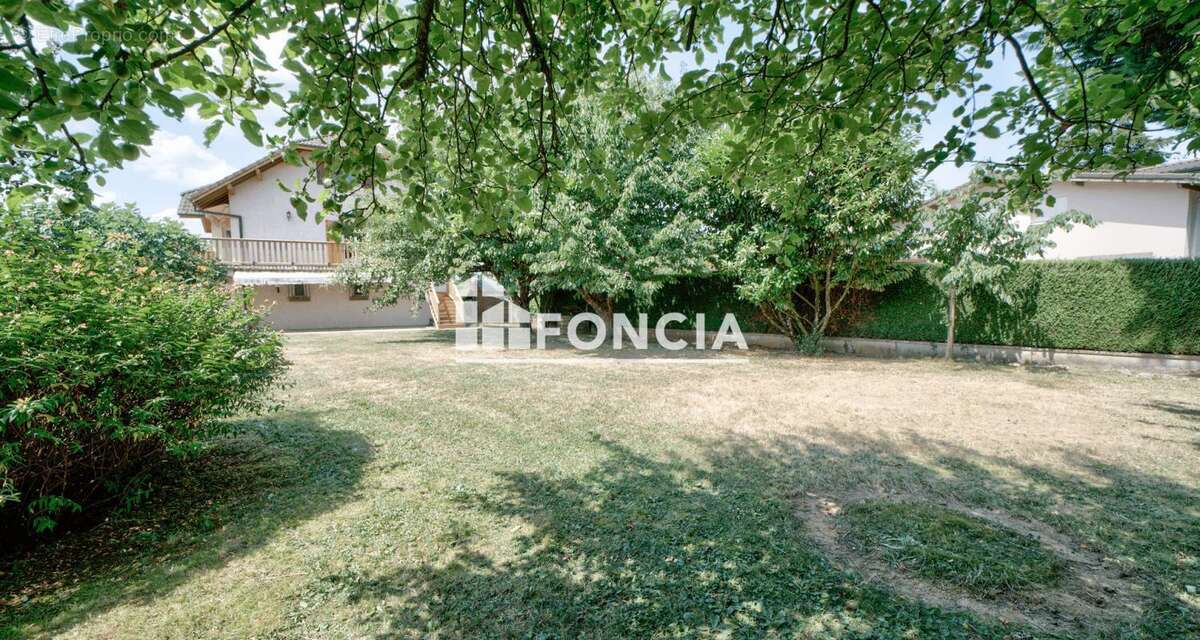 Maison à PREVESSIN-MOENS