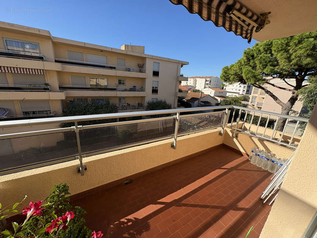 Appartement à SIX-FOURS-LES-PLAGES