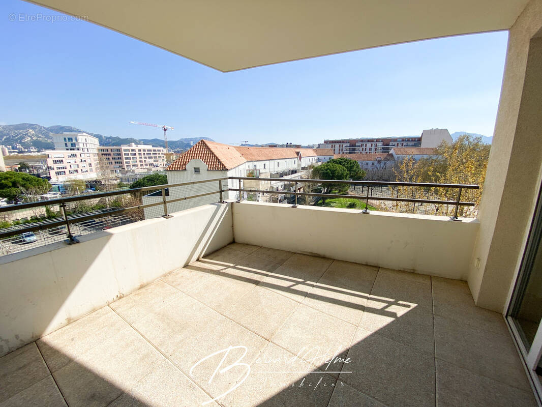 Appartement à MARSEILLE-8E