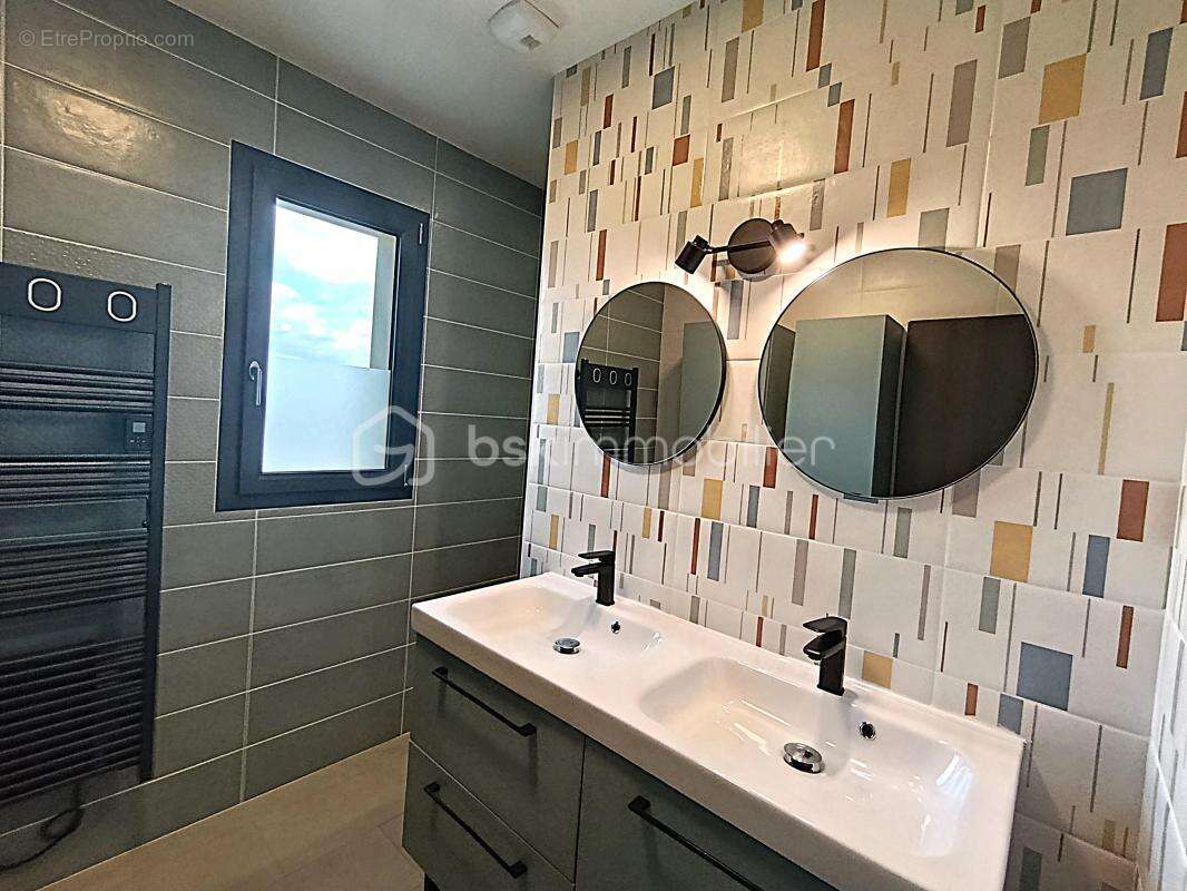 Maison à LE MOLAY-LITTRY