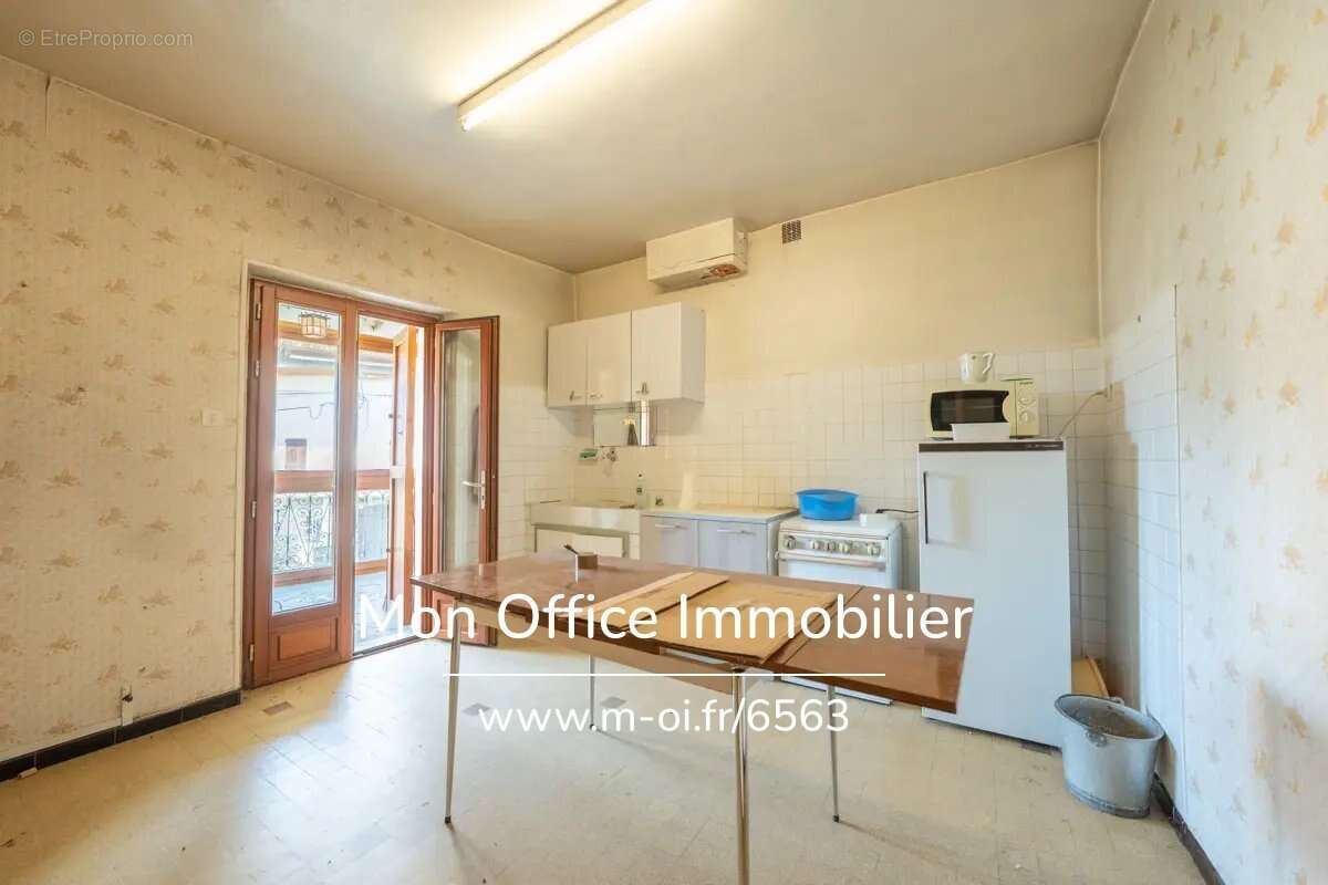 Maison à CHATEAUROUX-LES-ALPES