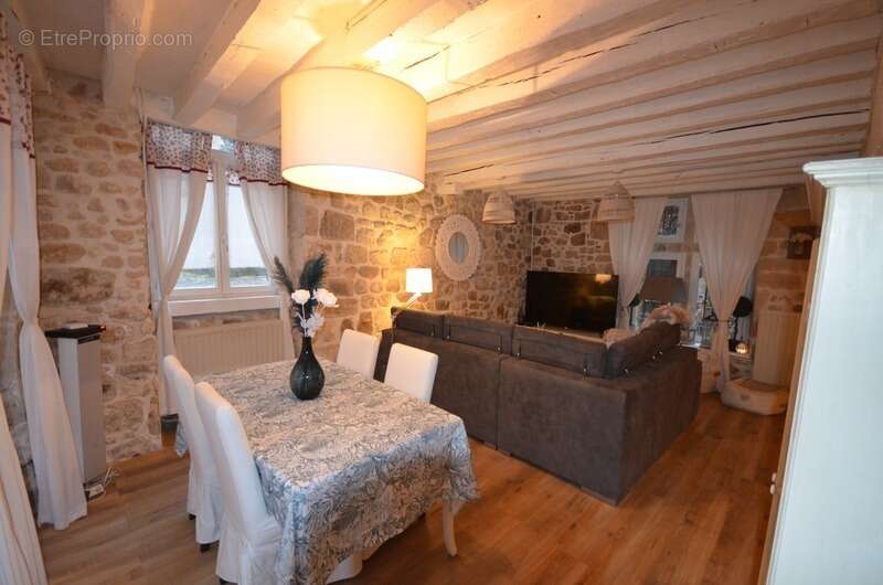 Maison à LA FERTE-MILON