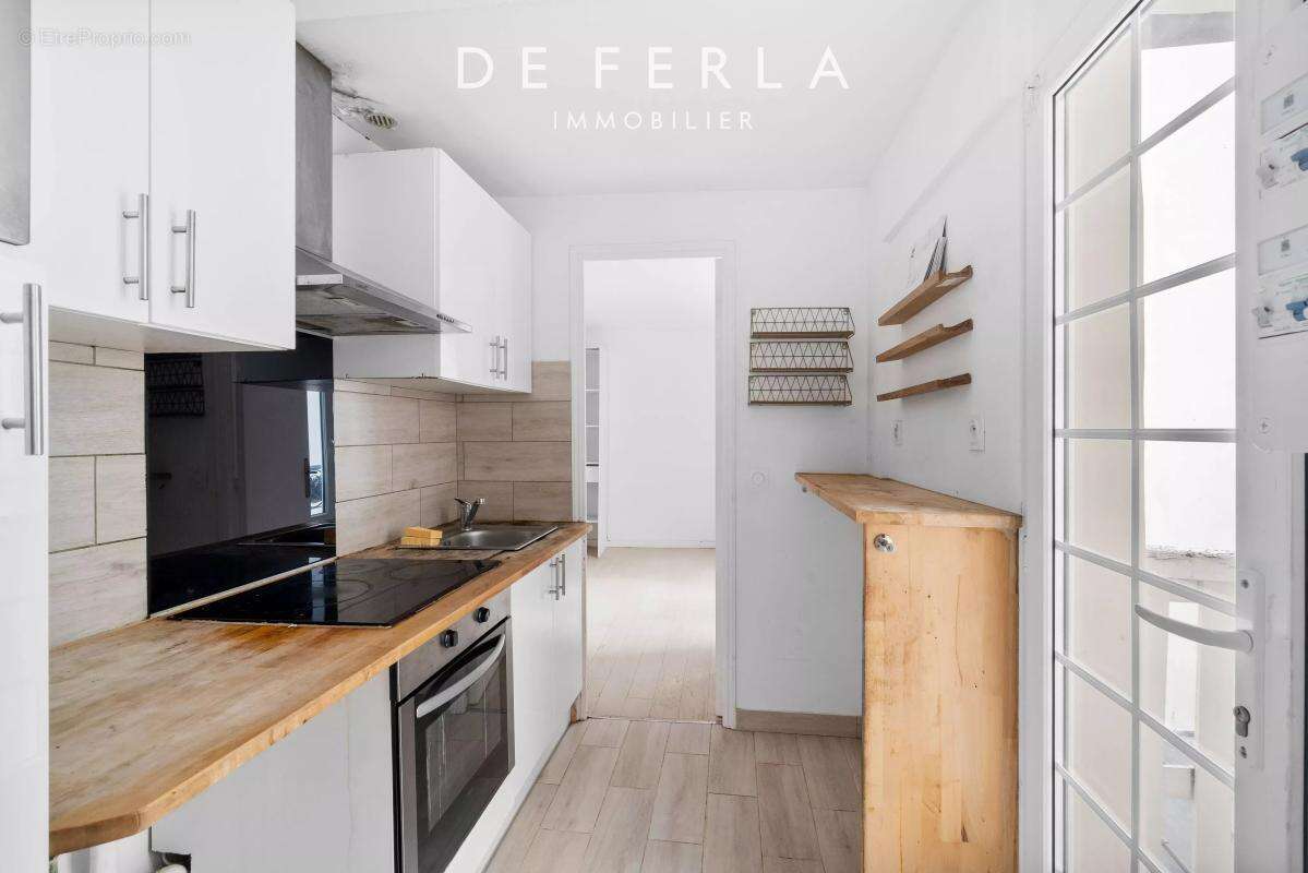 Appartement à PARIS-14E