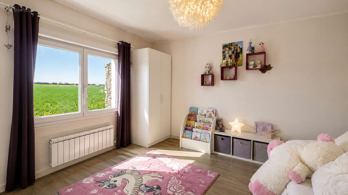 Longère de plain-pied au calme véranda, 3 chambres - photo 7