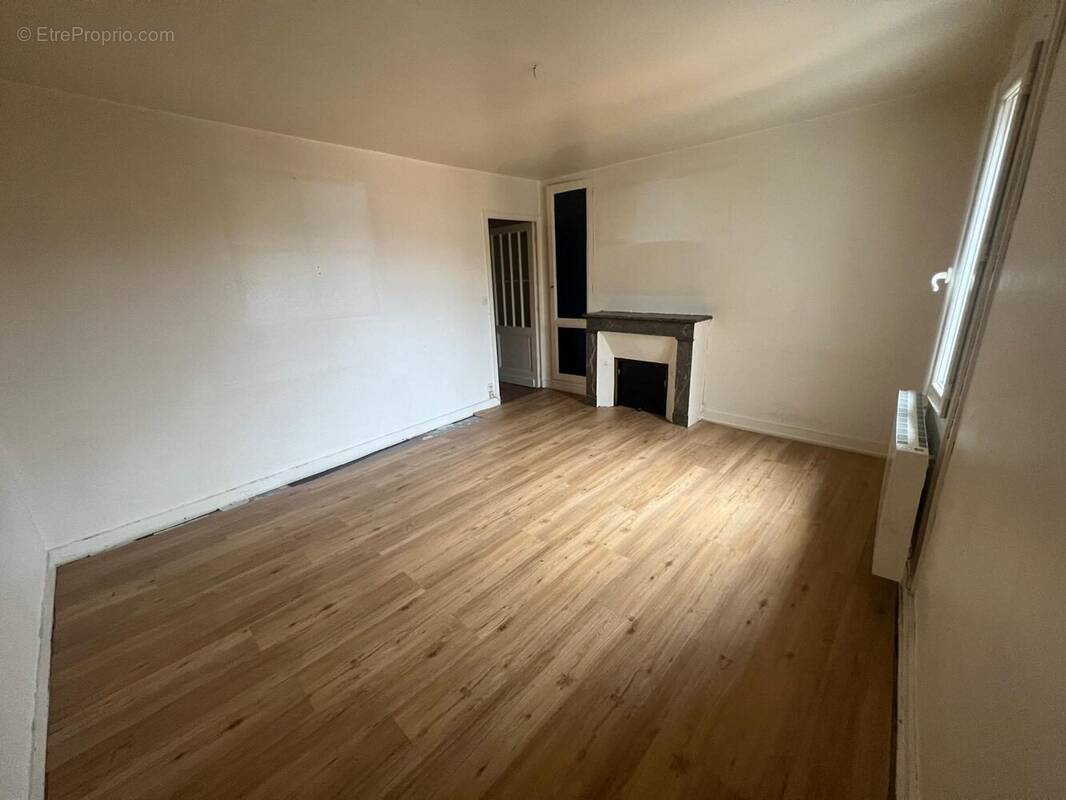 Salon - Appartement à BORDEAUX