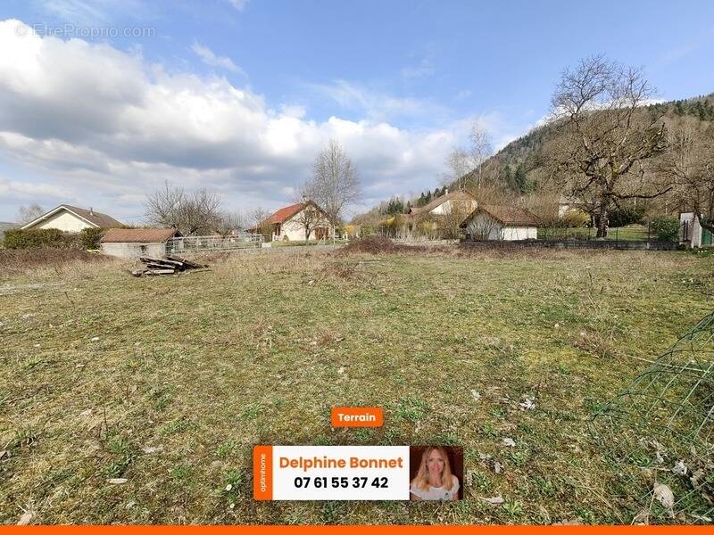 Terrain à SAINT-JOSEPH-DE-RIVIERE