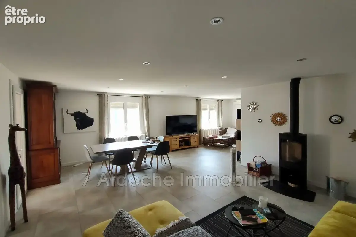Maison 8 pièces 195 m² à vendre à Rosieres (07260) - photo 2