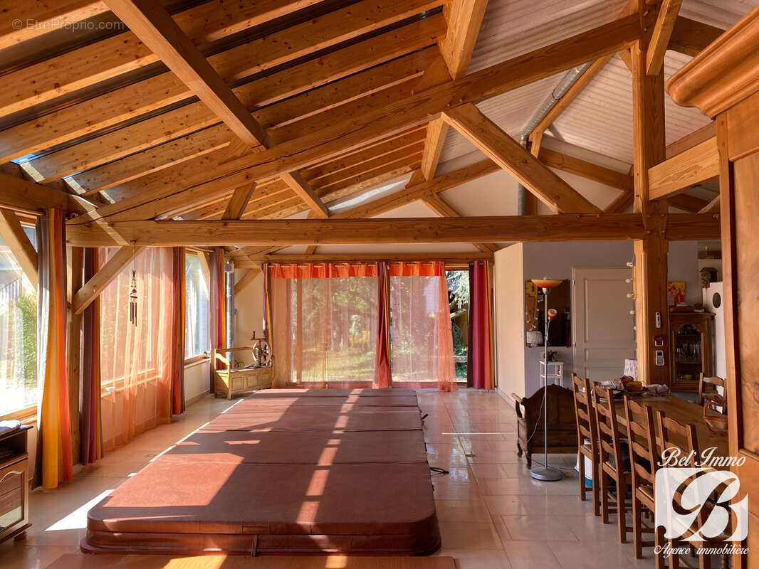 Maison à PEROUGES