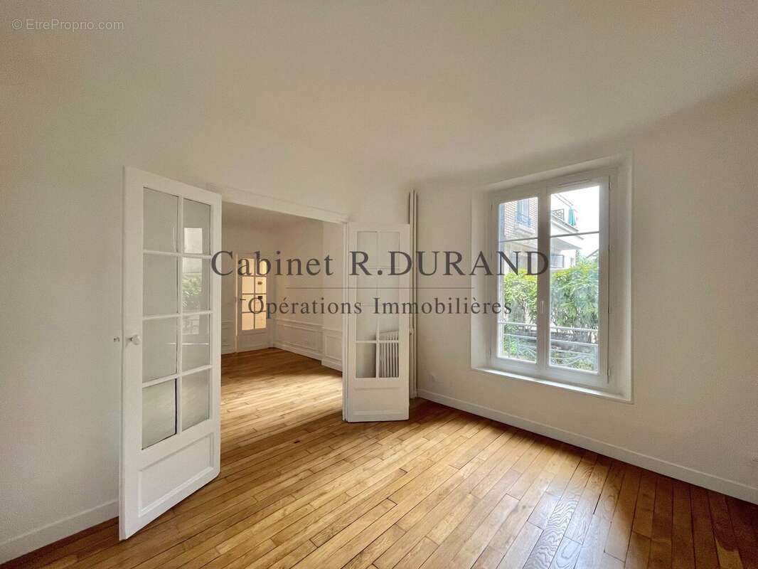 Appartement à COLOMBES