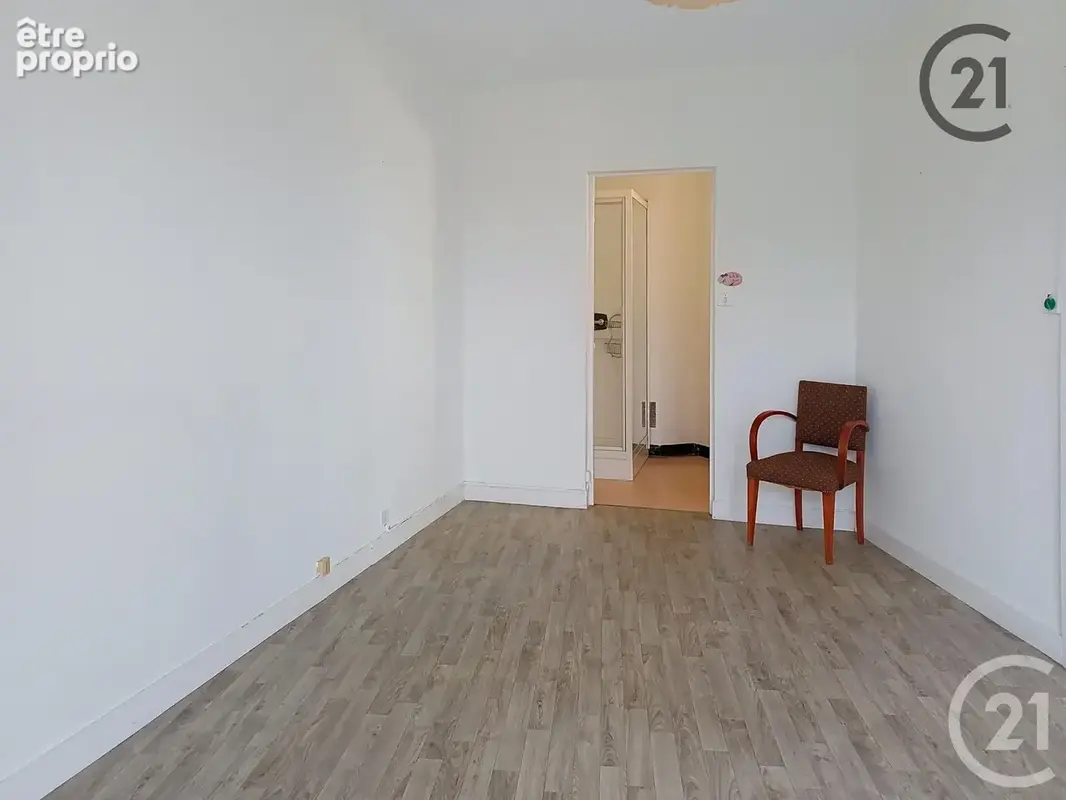 Appartement 2 pièces 60 m² à vendre à Troyes (10000) - photo 17