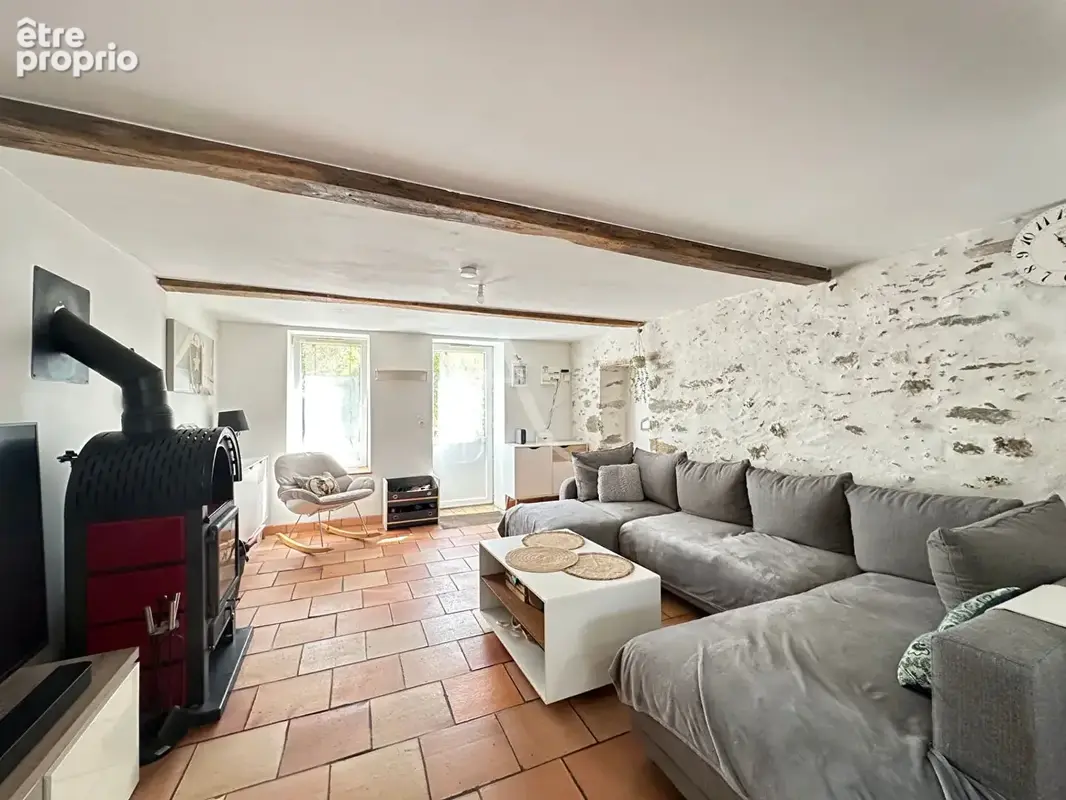 Maison en pierre 3 chambres à vendre à Maché - photo 3