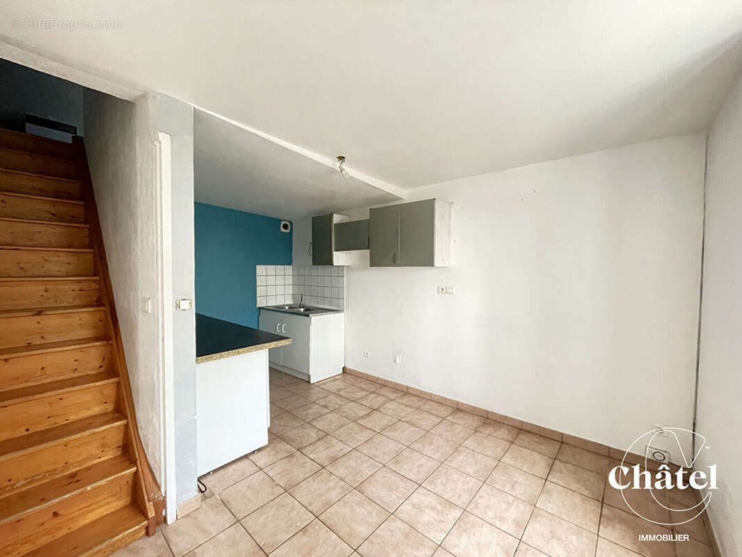 Maison à NANTEUIL-LE-HAUDOUIN