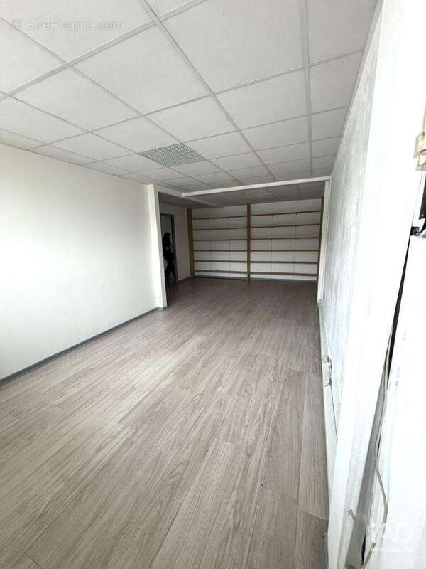 Photo 7 - Commerce à TROYES