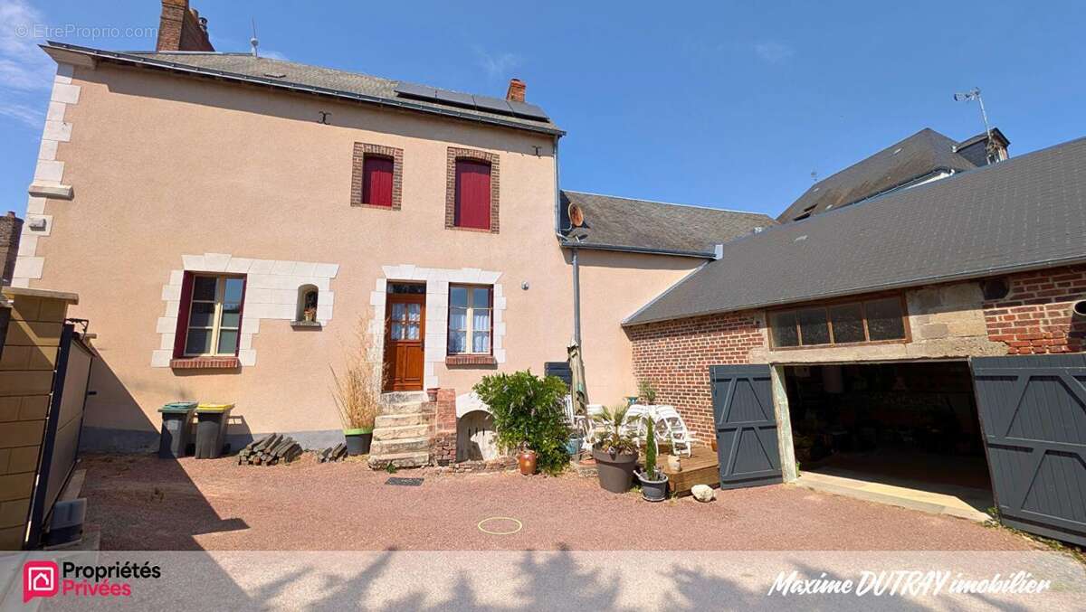 Maison 5 pièces 153m² - photo 2