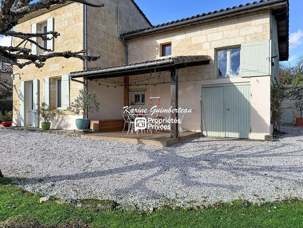Maison à SAINT-EMILION