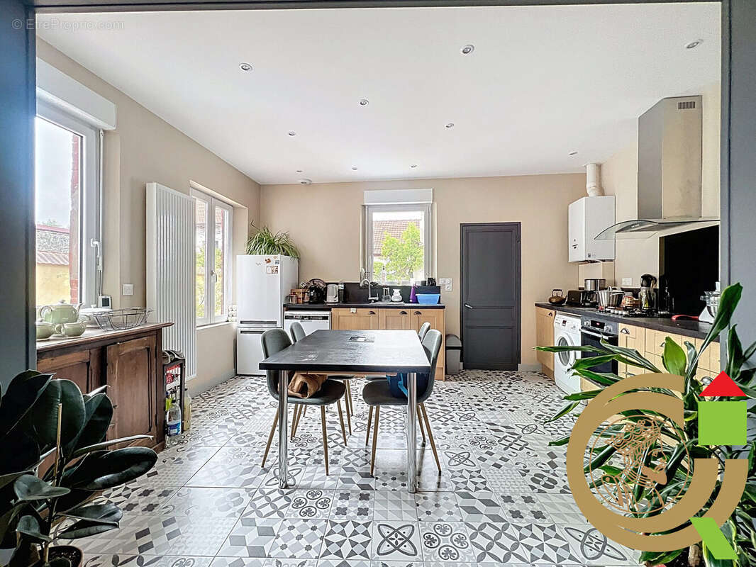 Maison à NEUVILLE-SOUS-MONTREUIL