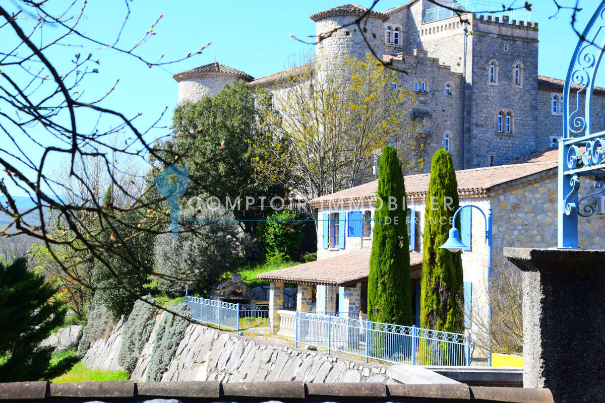 Maison à VALLON-PONT-D'ARC