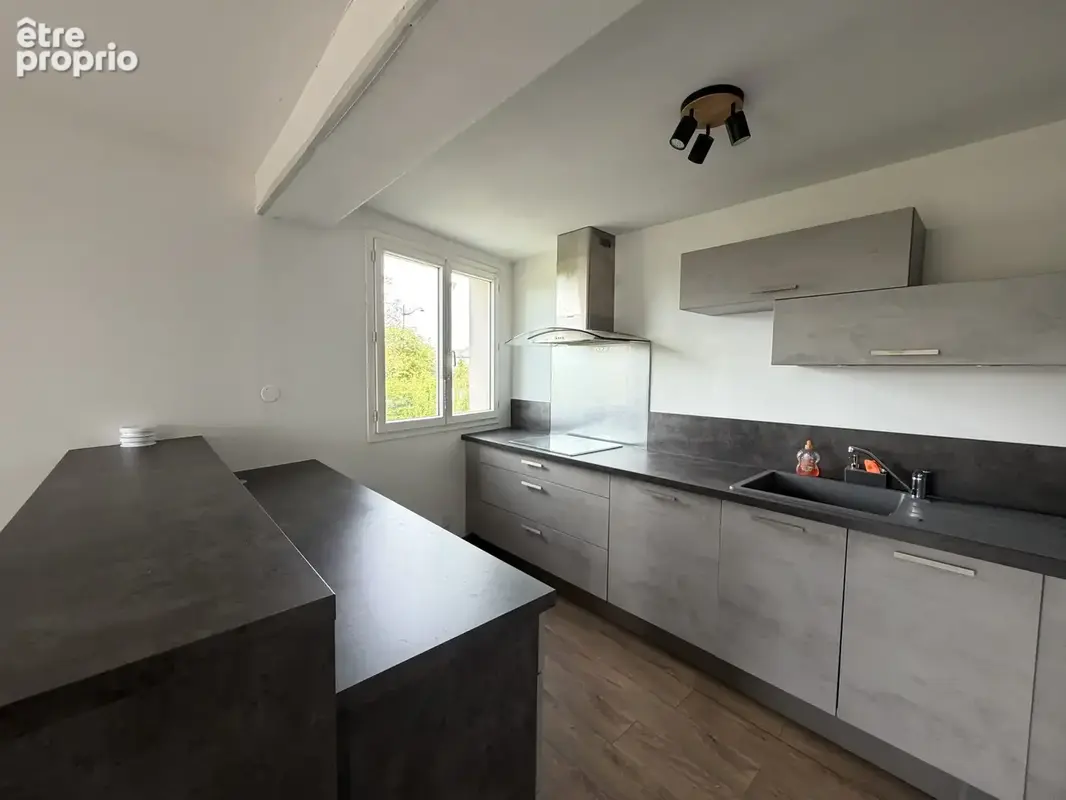 Appartement 74 m² à Orleans  - photo 4