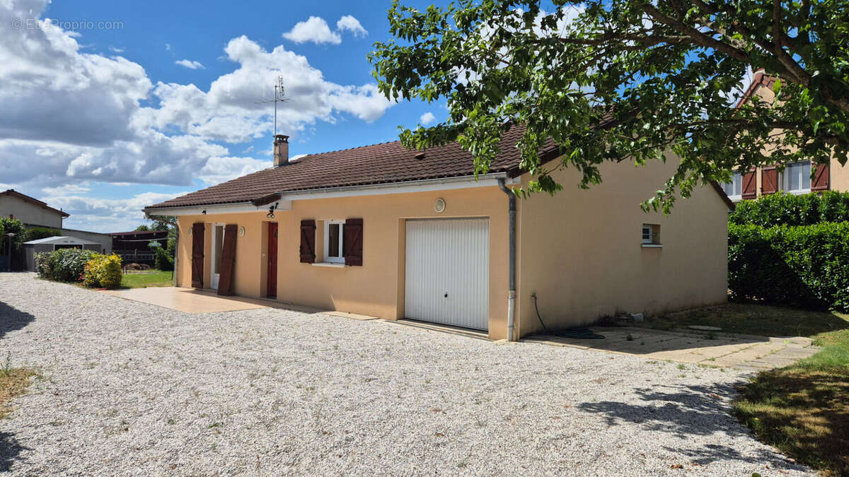 Maison à PARAY-LE-MONIAL