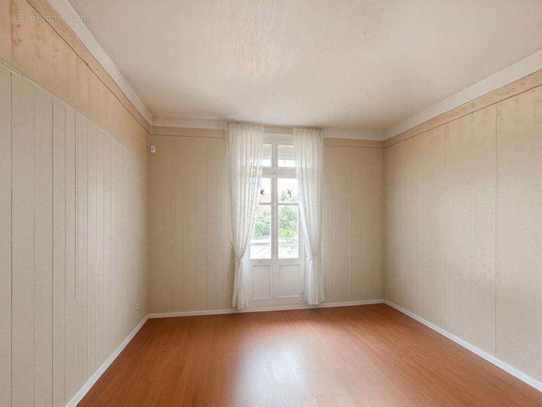 Maison à SARLIAC-SUR-L&#039;ISLE