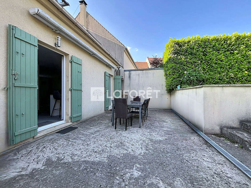Maison à MAREIL-EN-FRANCE