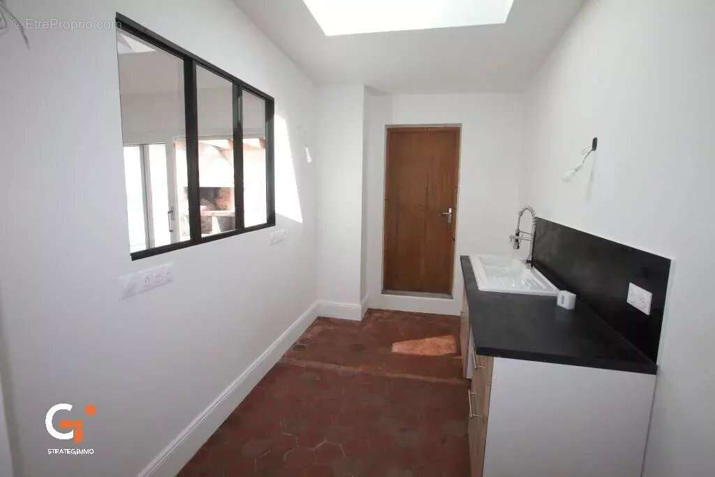 Maison 9 pièces avec jardin et garage - photo 7
