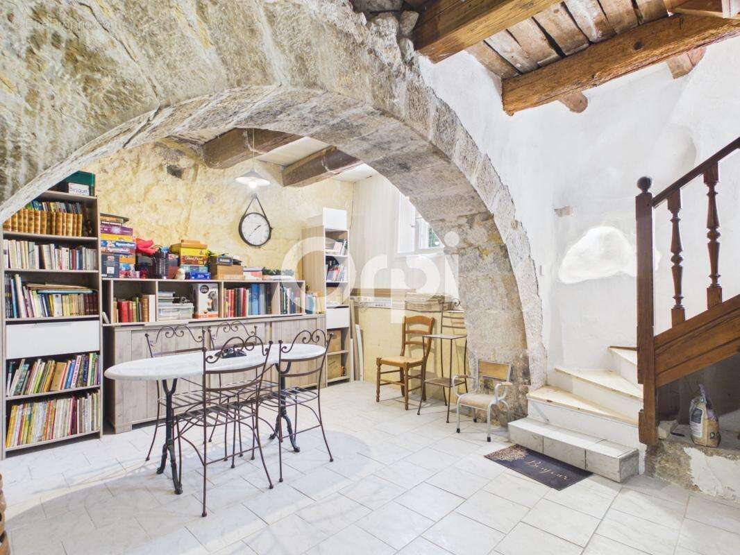 Appartement à FAYENCE