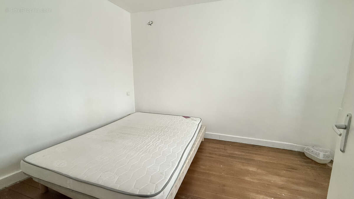 Appartement à PONT-SAINTE-MARIE