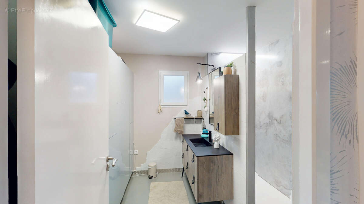 Appartement à BARAQUEVILLE