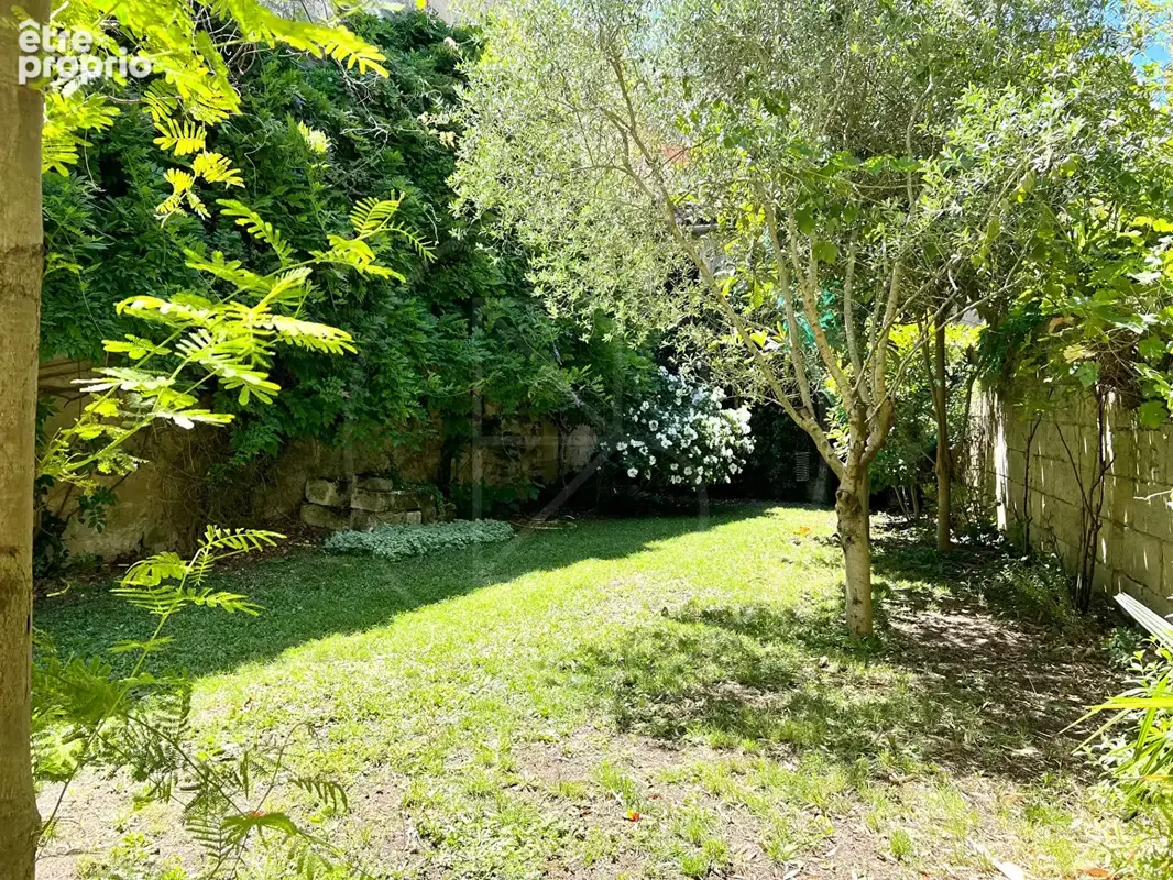 Élégante maison bourgeoise avec grand garage - photo 15
