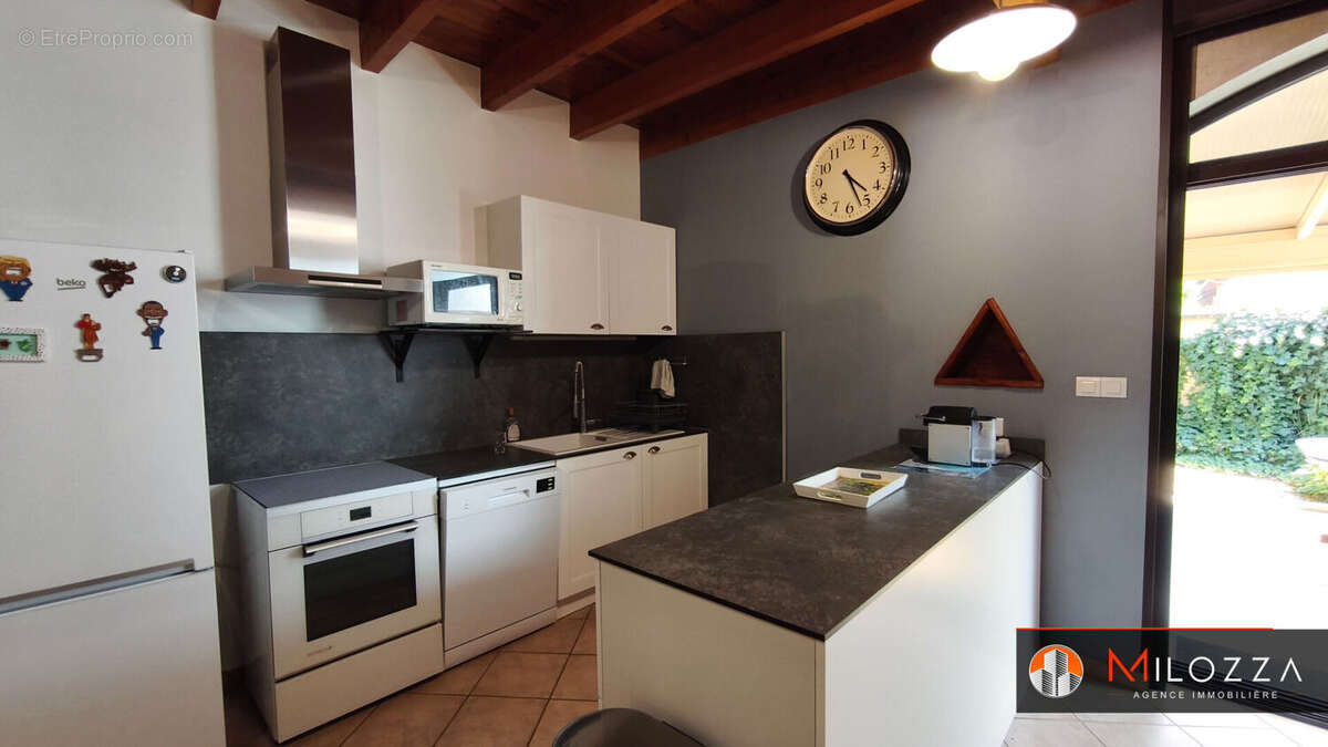 Appartement Heyrieux 4 pièce(s) 114.9 m2 - photo 2