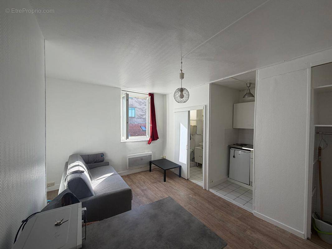 Appartement à PARIS-19E
