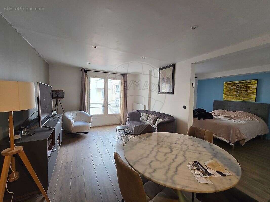 Appartement à LEVALLOIS-PERRET