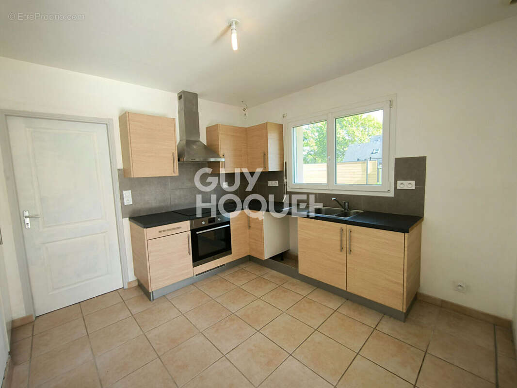 Maison à SAINT-GUINOUX